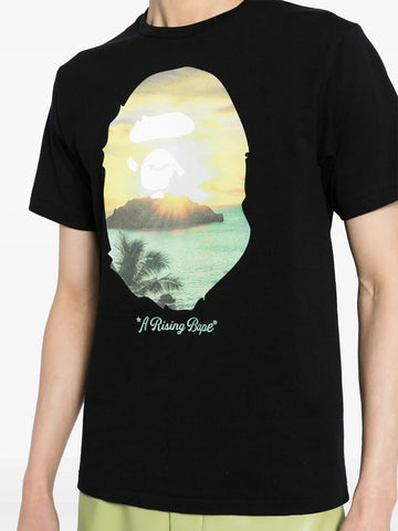 Men Black A Rising Ape Head Printed T-Shirt