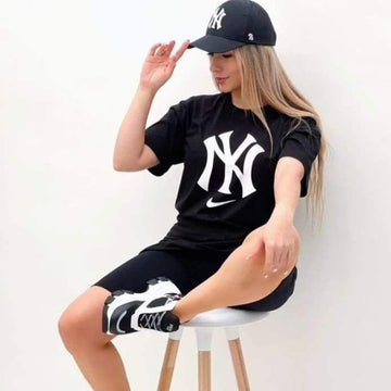 The Big Apple Black Tee